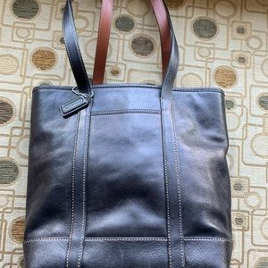 Coach tote medium size excellent used condition